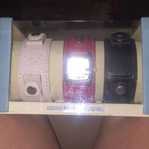 Fossil watch with 3 interchangeable bands